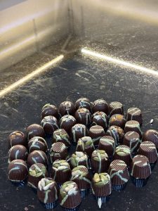 specialty chocolate2 bonbons theolon